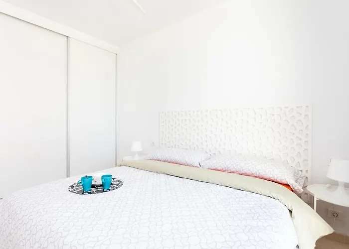 Americas Downtown : Prime Location Accomm.