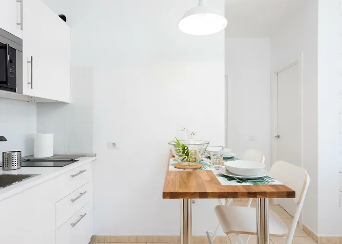 Americas Downtown : Prime Location Accomm. Apartmán